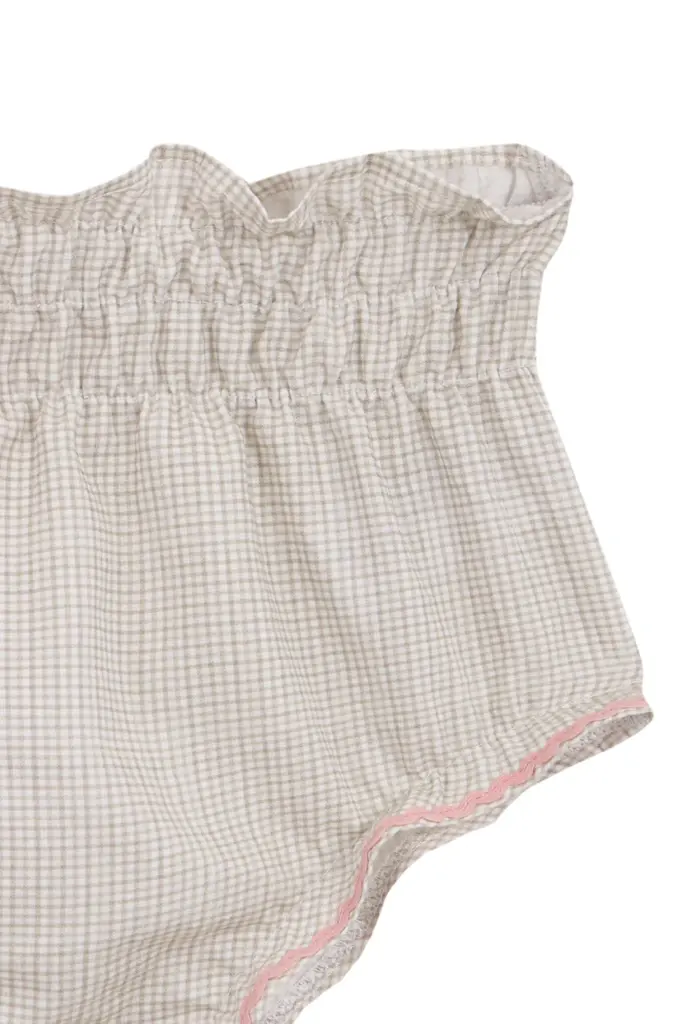 BRAGUITA NIÑA VICHY BEIGE Y DETALLE ROSA