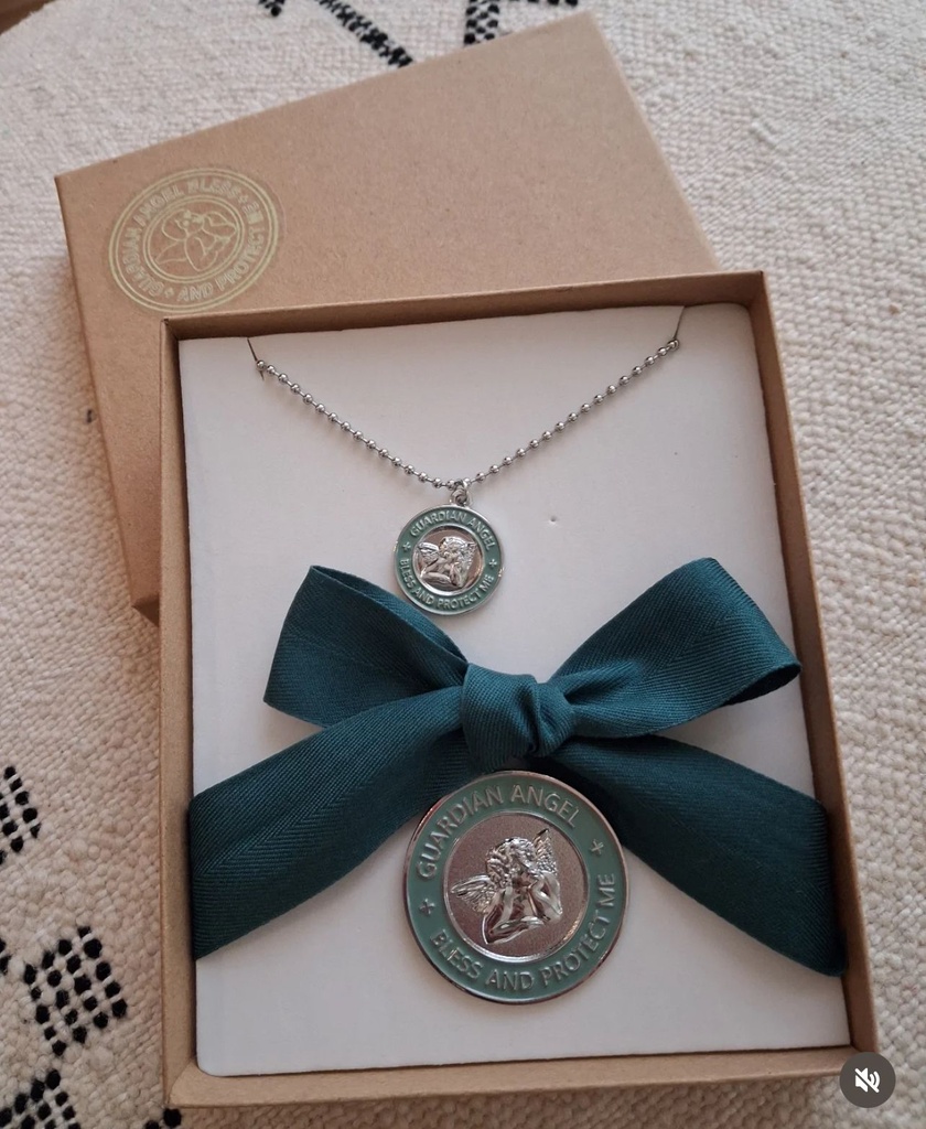 Pack oferta medallón cuna + medalla madre verde