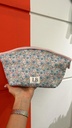 Neceser redondo impermeable flor Paula 