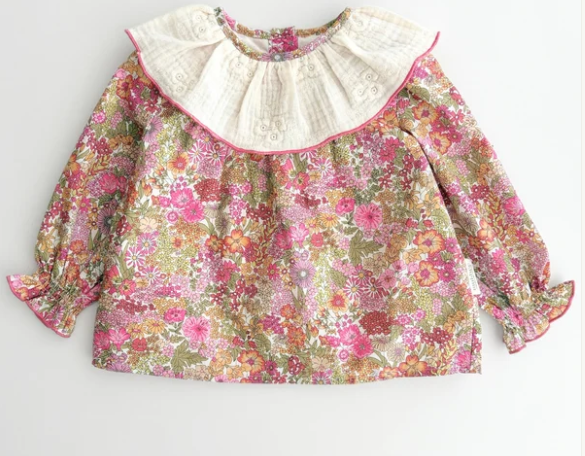 Blusa bebé cuello volante | Avellana | Flores
