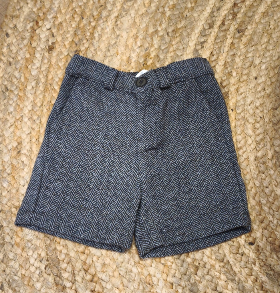 Pantalón corto espiga gris