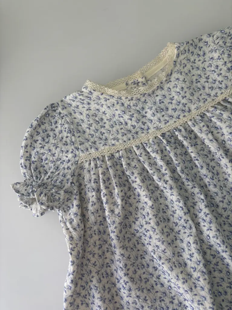 Vestido niña flores manga corta 