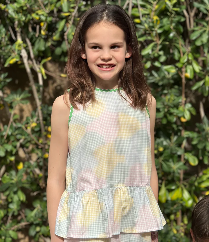 Blusa sin mangas volante vichy multicolor