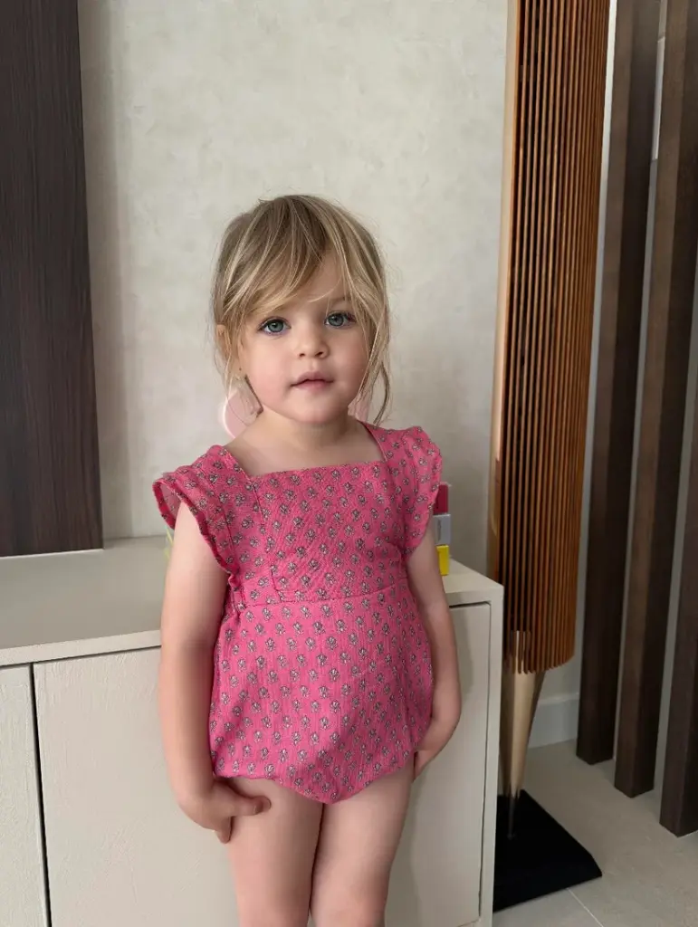 Ranita flor india fucsia 