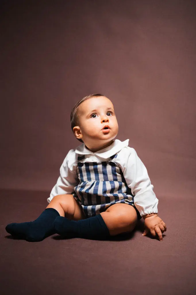 Camisa cuello bebé marfil